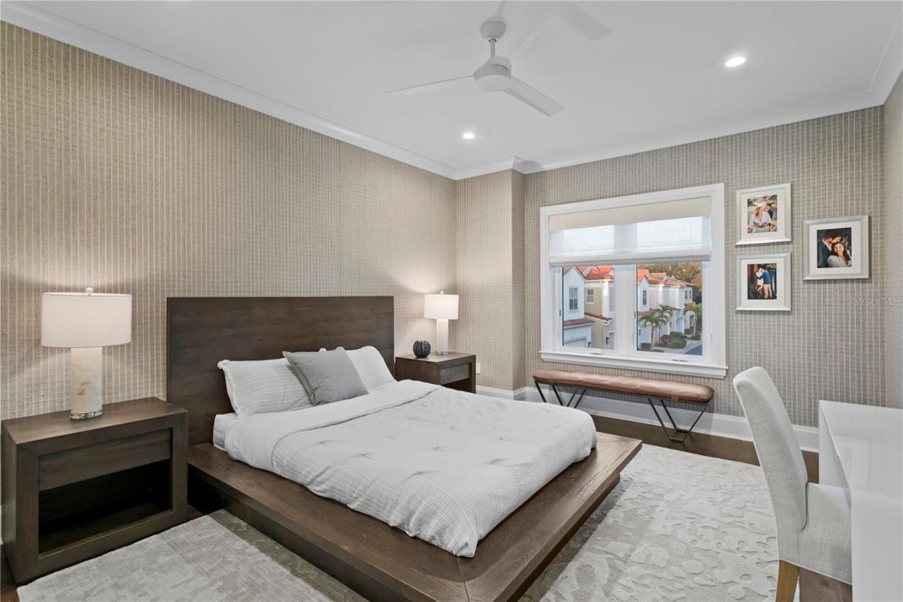 1037 Royal Pass Road, Tampa, FL 33602 Photo