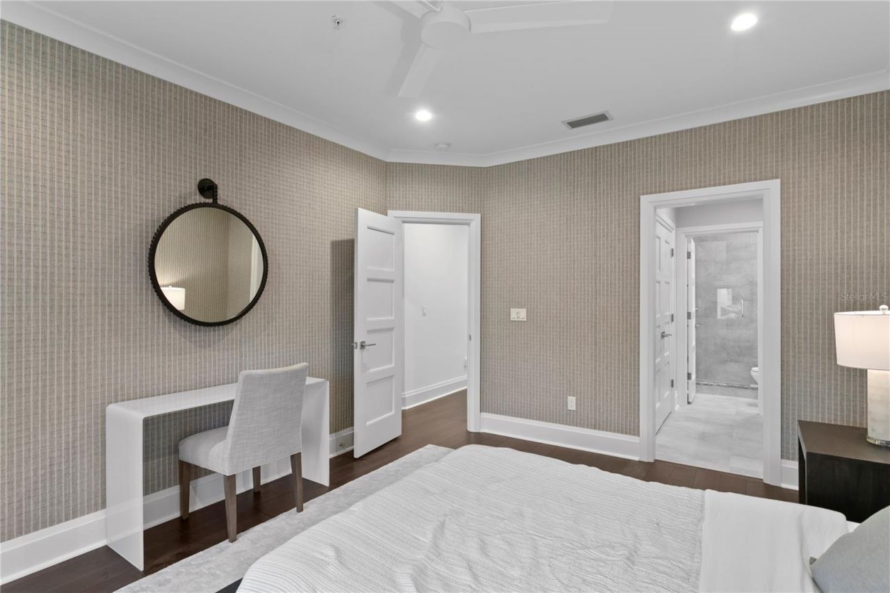 1037 Royal Pass Road, Tampa, FL 33602 Photo