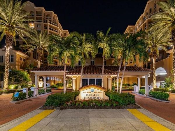 525 MANDALAY AVENUE, Unit 11, CLEARWATER BEACH, FL 33767