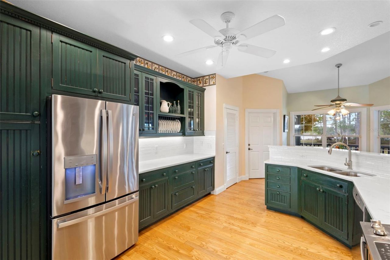 42554 Maggie Jones Road, Paisley, FL 32767 Photo