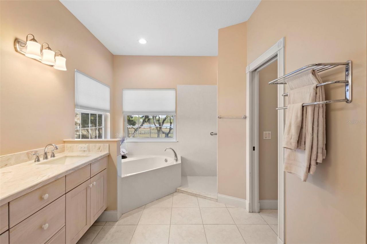 42554 Maggie Jones Road, Paisley, FL 32767 Photo