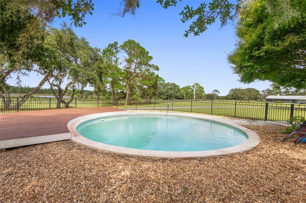 42554 Maggie Jones Road, Paisley, FL 32767 Photo