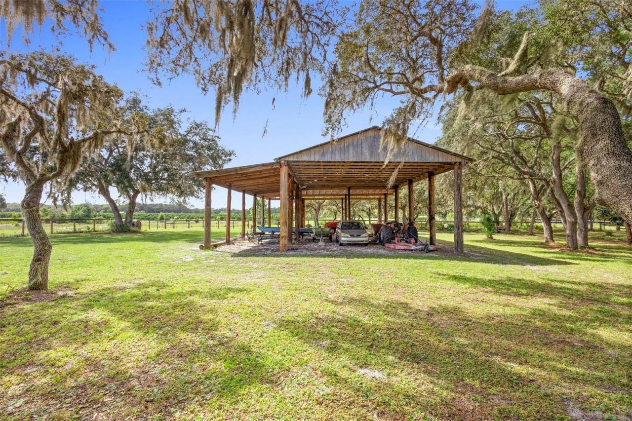 42554 Maggie Jones Road, Paisley, FL 32767 Photo