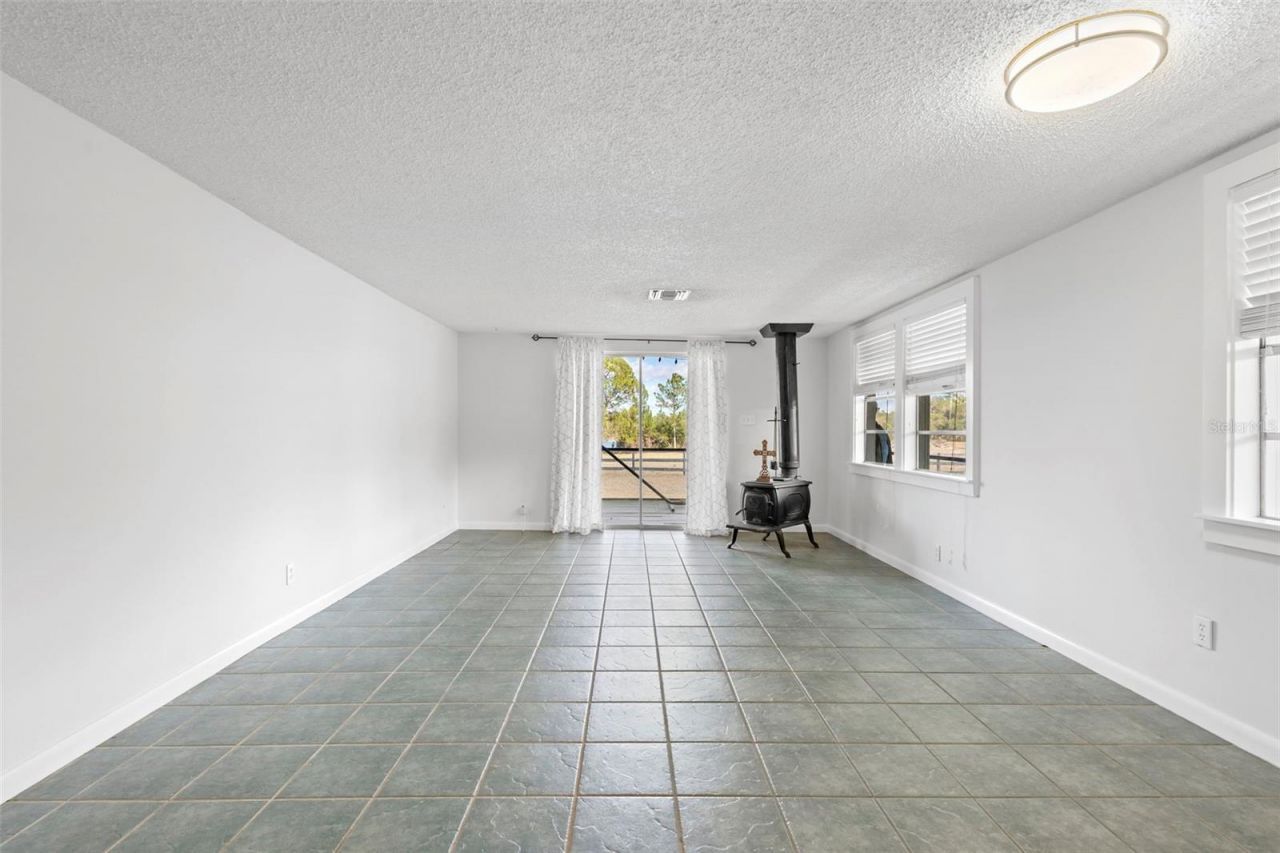 42554 Maggie Jones Road, Paisley, FL 32767 Photo