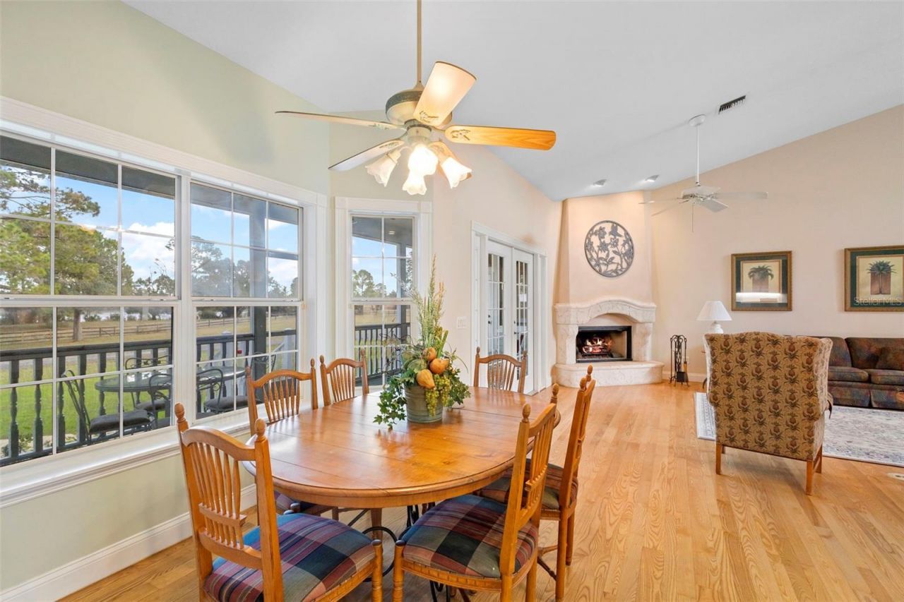 42554 Maggie Jones Road, Paisley, FL 32767 Photo