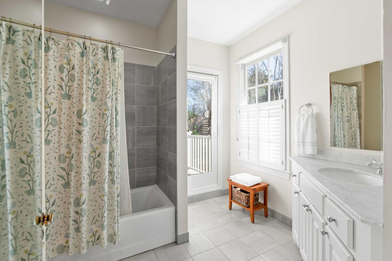 2 Lenwood Boulevard Photo 18