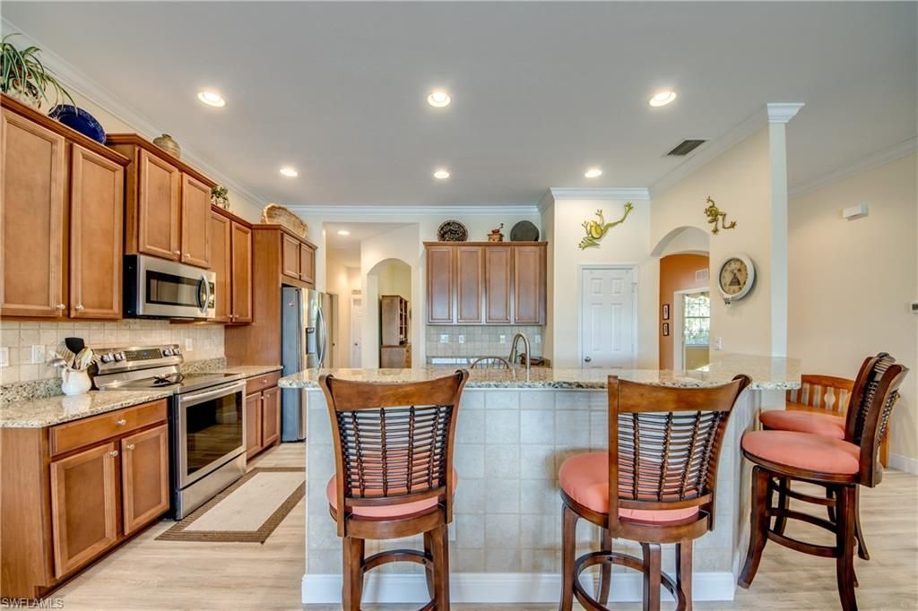 2412 Ashbury Cir, Cape Coral, FL 33991 Photo