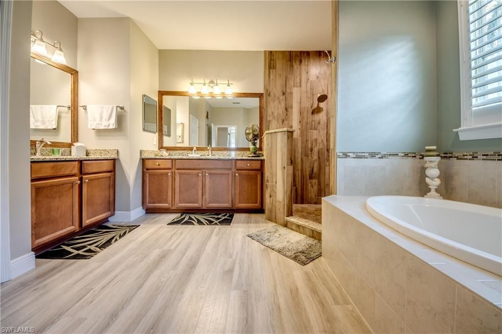 2412 Ashbury Cir, Cape Coral, FL 33991 Photo