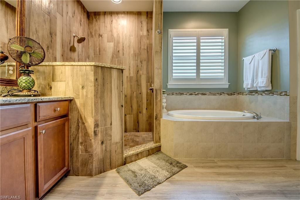 2412 Ashbury Cir, Cape Coral, FL 33991 Photo