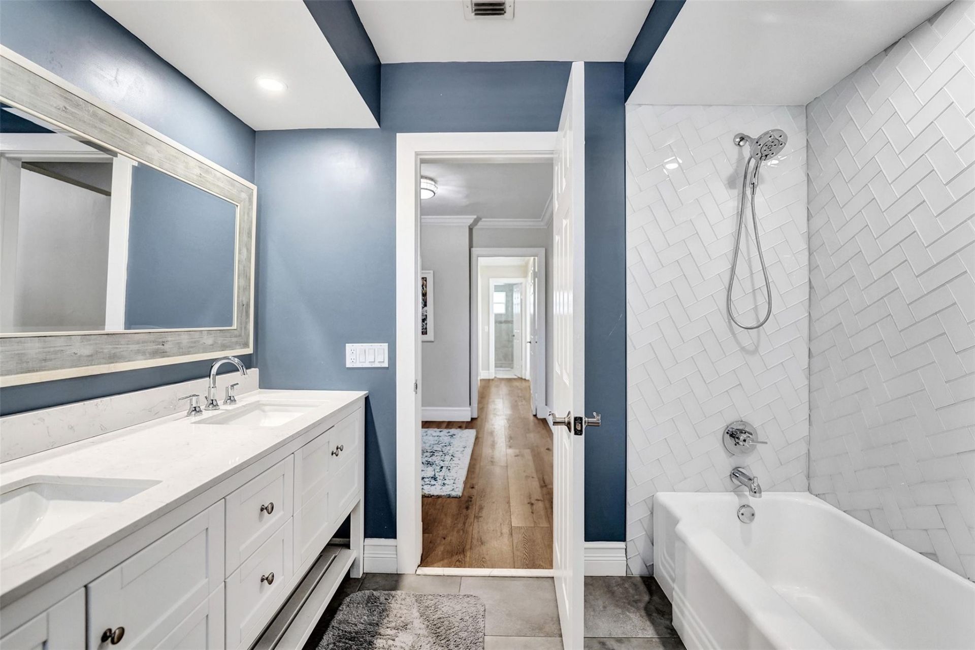 2608 NE 35th Street, Fort Lauderdale, FL 33306 Photo