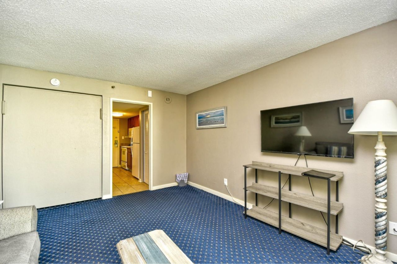 2710 N Ocean Blvd. Photo 8