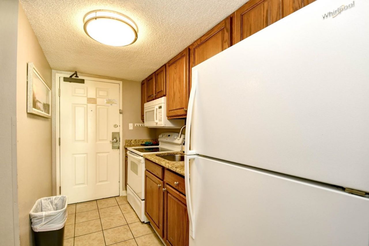 2710 N Ocean Blvd. Photo 9