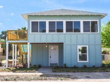 714 2ND Street S, Jacksonville Beach, FL 32250