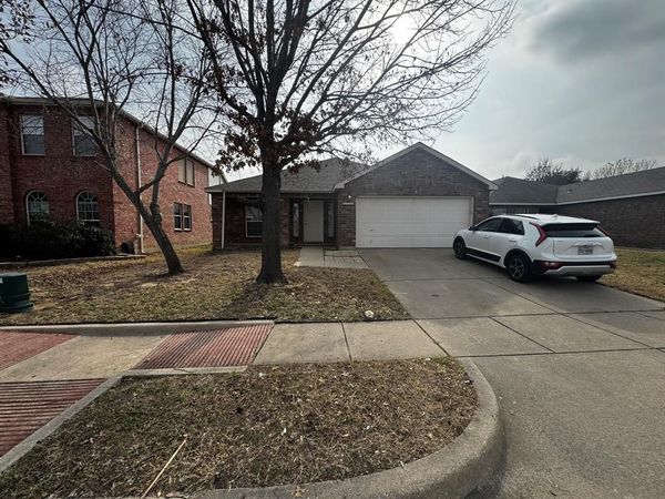 6024 Moor Hen Drive , Denton, TX 76208