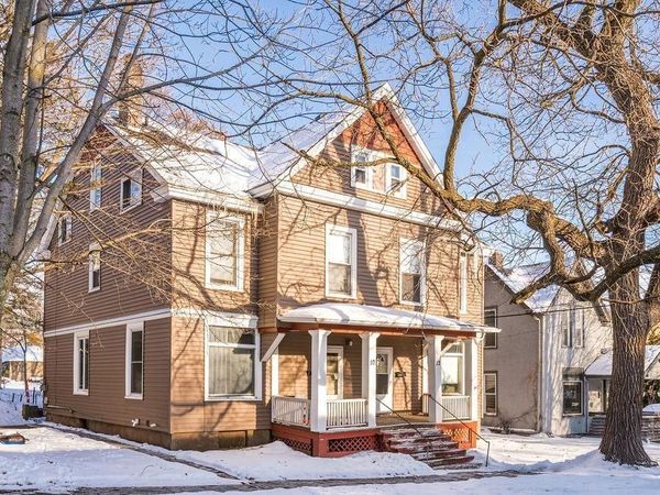 10-12 S 16th Avenue E, Duluth, MN 55812