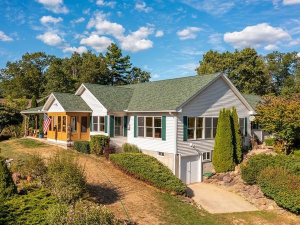 21 Old County Road, Southampton, MA 01073