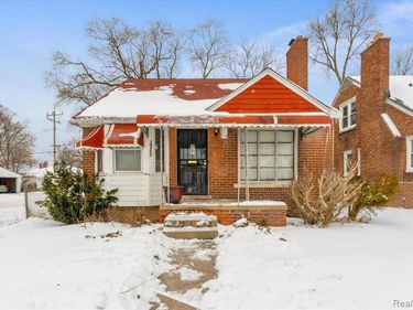 19703 Mansfield Street, Detroit, MI 48235