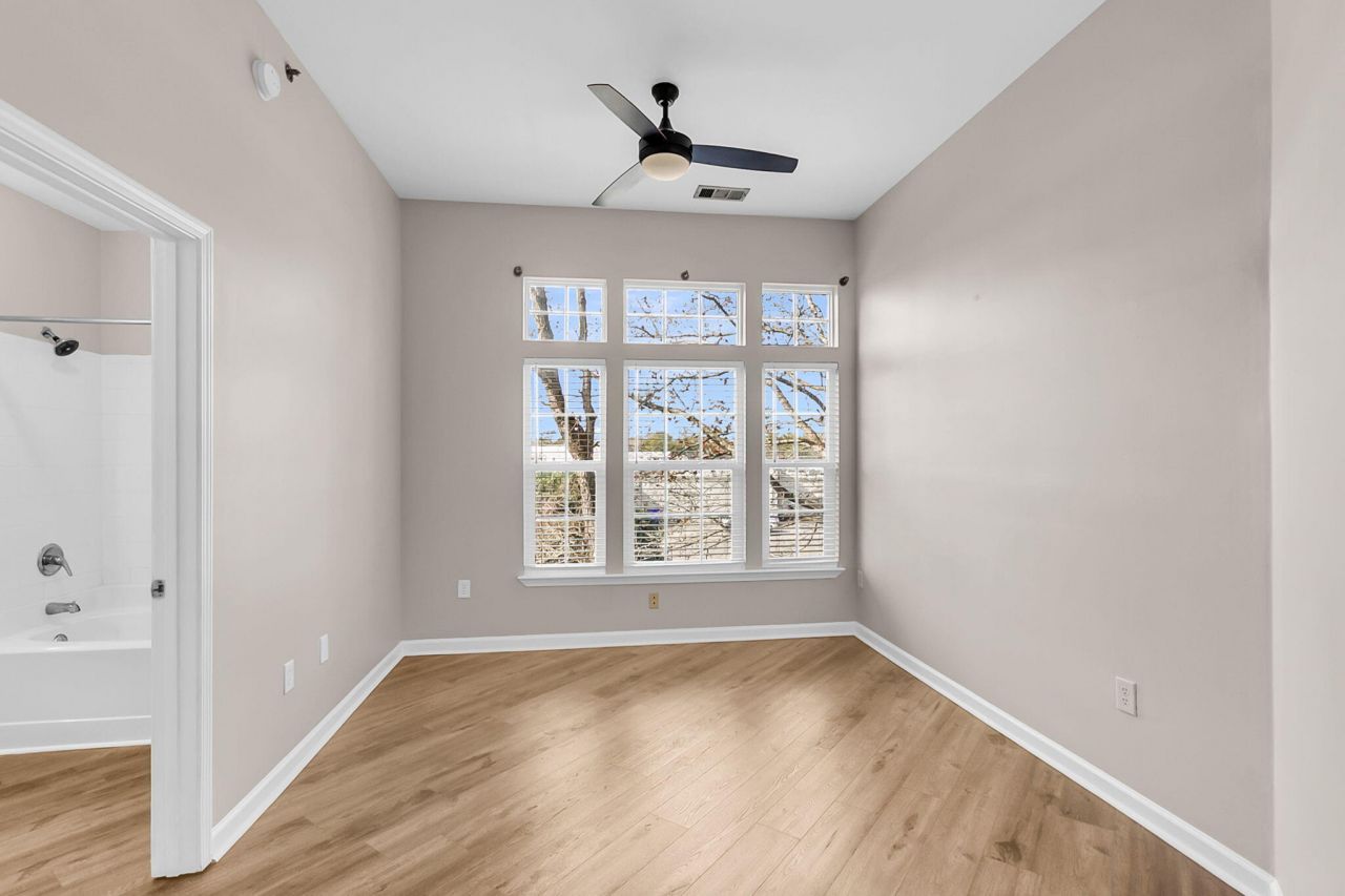 1034 Telfair Way Photo 17