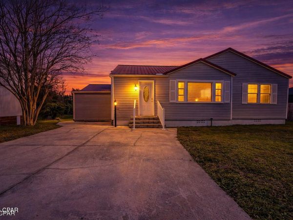 210 N Cove Boulevard, Panama City, FL 32401