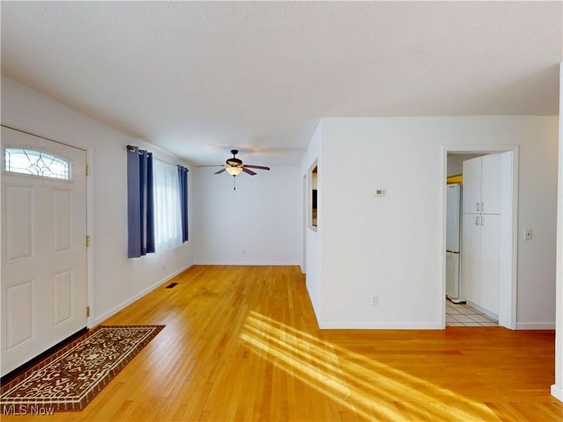 7561 Lake Road, Madison, OH 44057 Photo 3