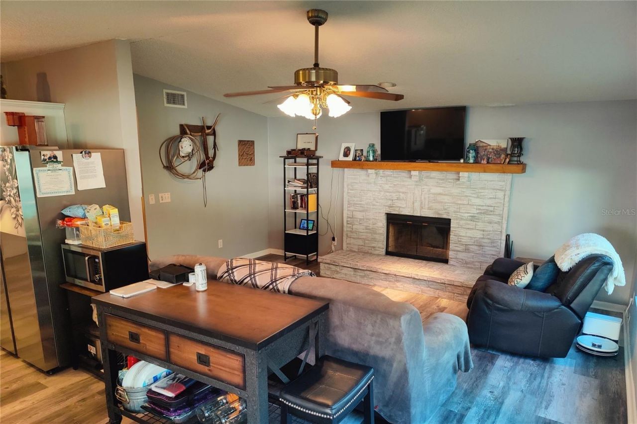 12131 Lacey Drive, New Port Richey, FL 34654 Photo