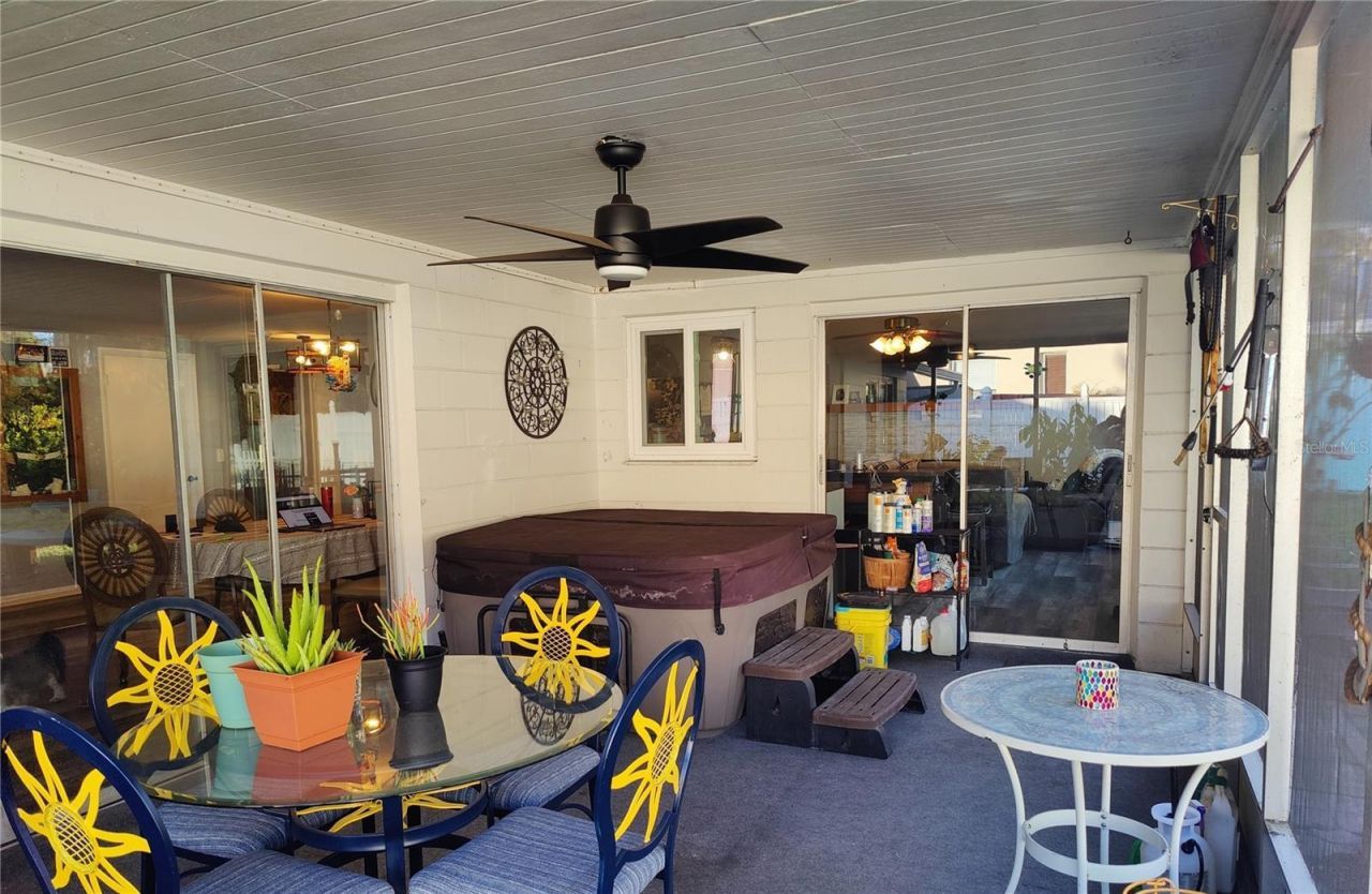 12131 Lacey Drive, New Port Richey, FL 34654 Photo