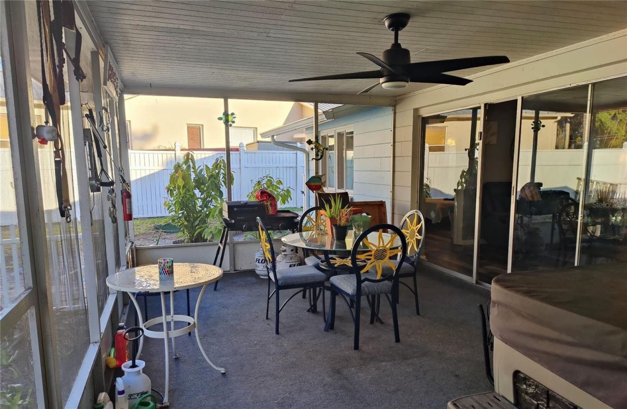 12131 Lacey Drive, New Port Richey, FL 34654 Photo