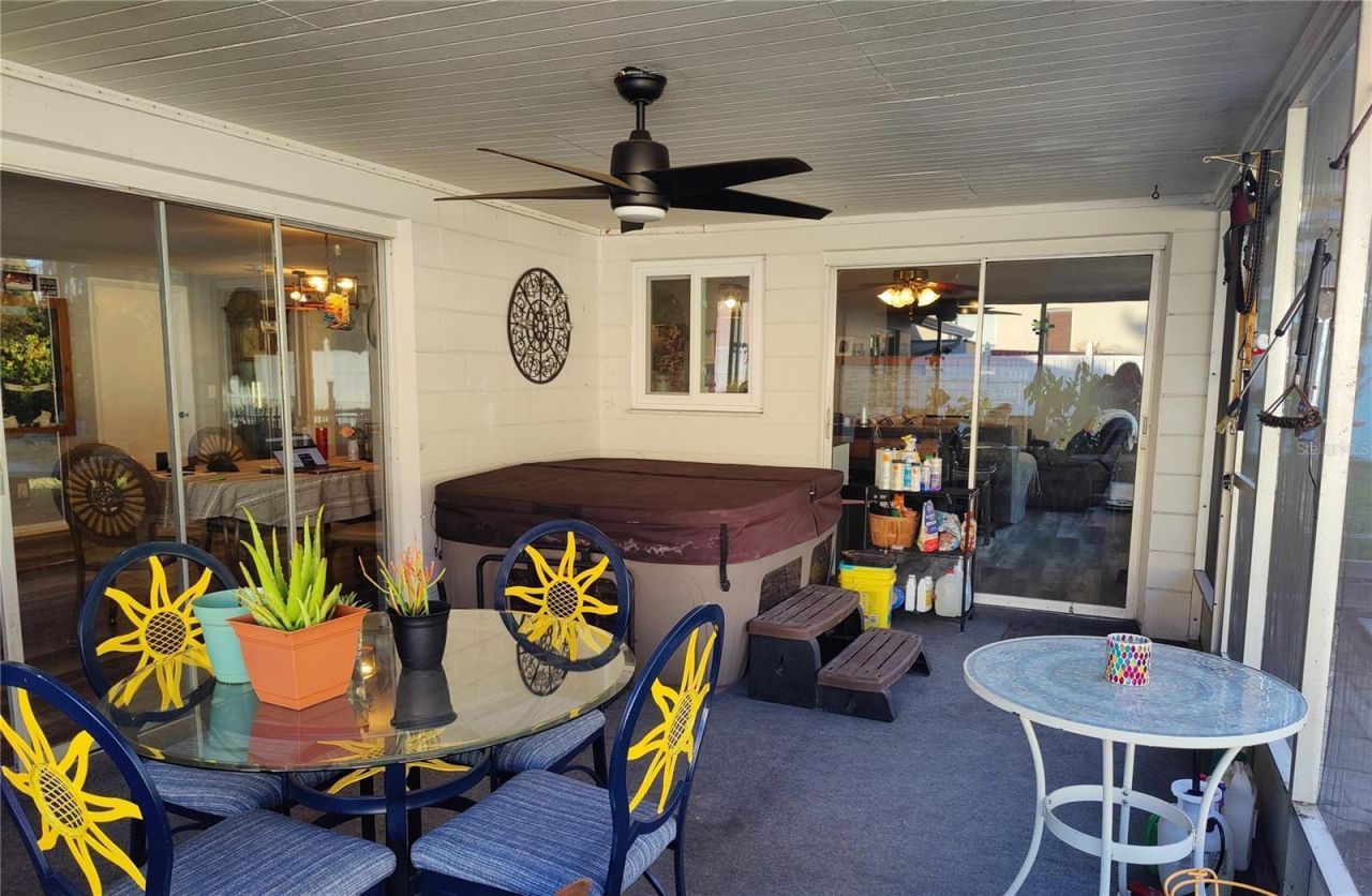 12131 Lacey Drive, New Port Richey, FL 34654 Photo