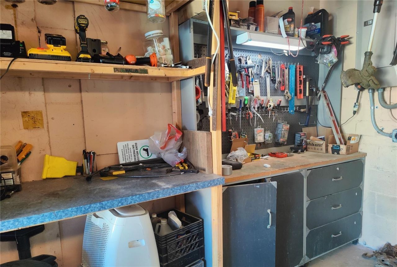 12131 Lacey Drive, New Port Richey, FL 34654 Photo