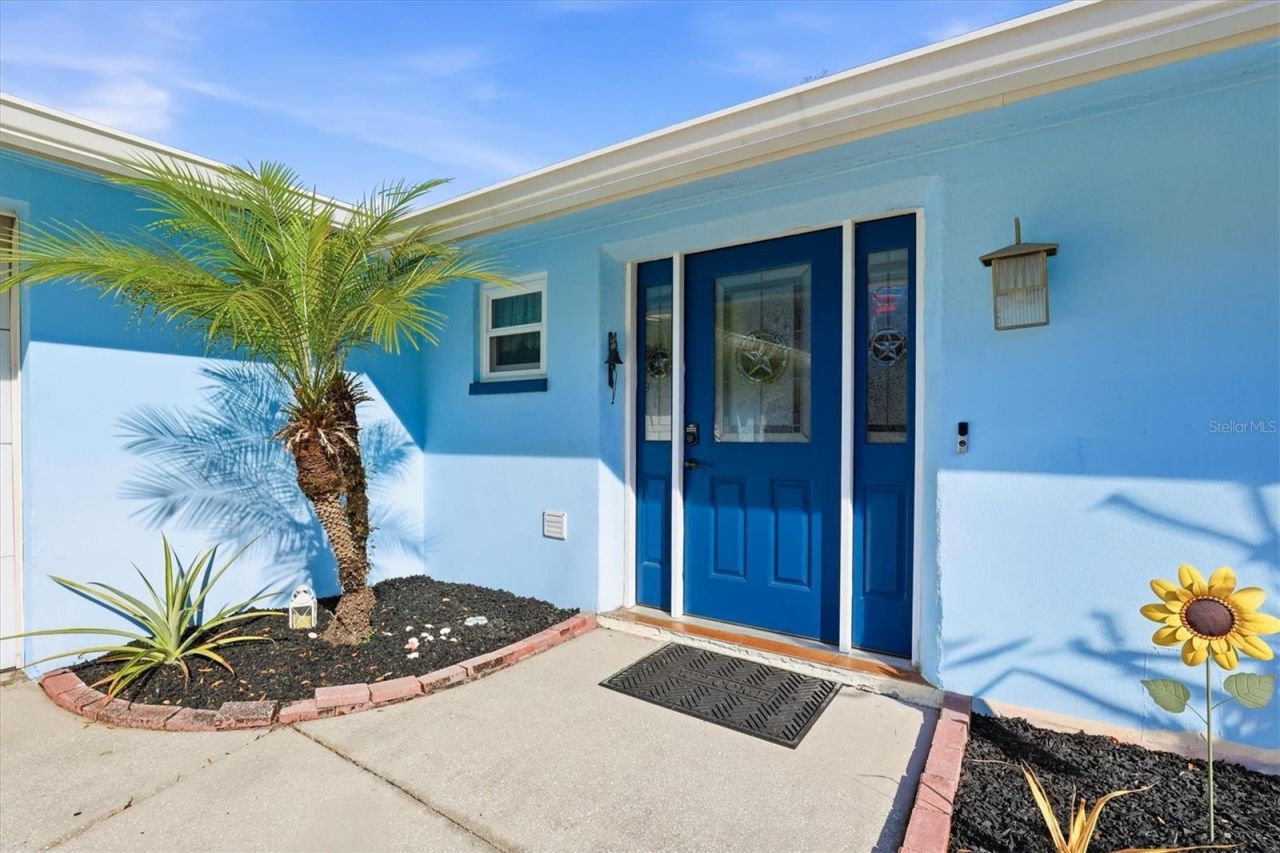 12131 Lacey Drive, New Port Richey, FL 34654 Photo