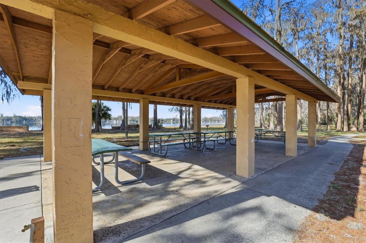 12131 Lacey Drive, New Port Richey, FL 34654 Photo