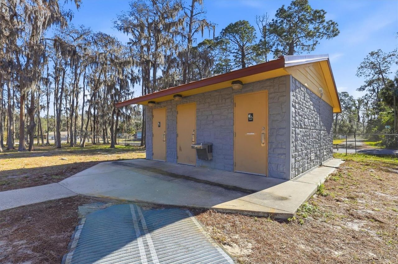 12131 Lacey Drive, New Port Richey, FL 34654 Photo