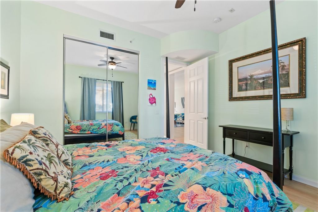 6 Harbour Isle Drive E, Unit 103, Fort Pierce, FL 34949 Photo