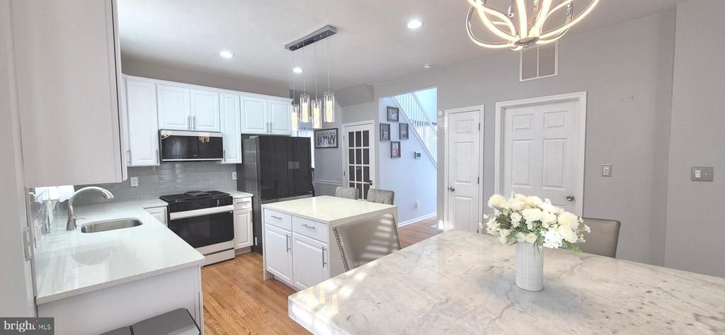 18 Kelly Drive, Sicklerville, NJ 08081 Main Photo