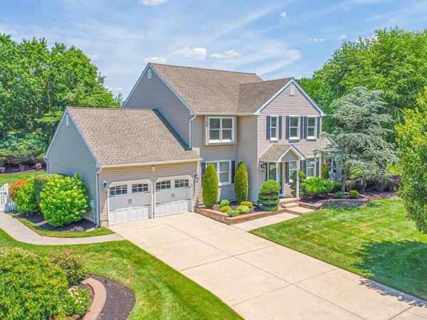 607 APPLE DRIVE, MULLICA HILL, NJ 08062