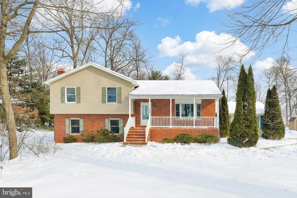 13525 Center Road, Stewartstown, PA 17363 Main Photo