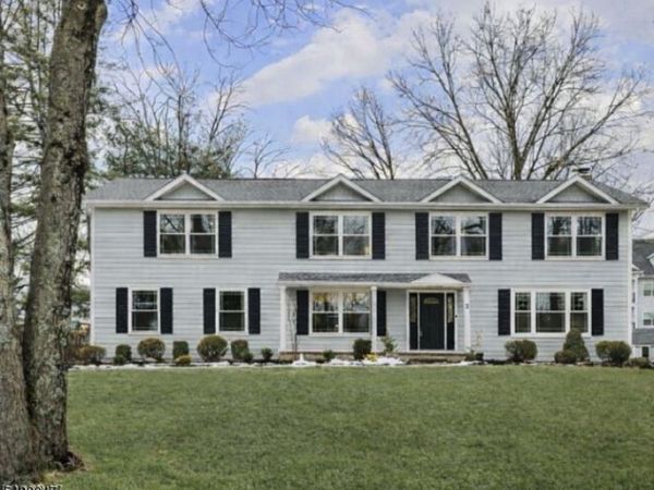 3 Herbert Rd, Scotch Plains, NJ 07076