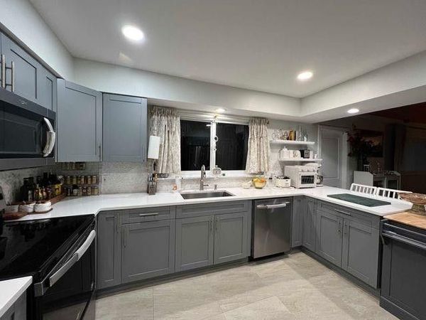 201 SE 24 Avenue, Boynton Beach, FL 33435