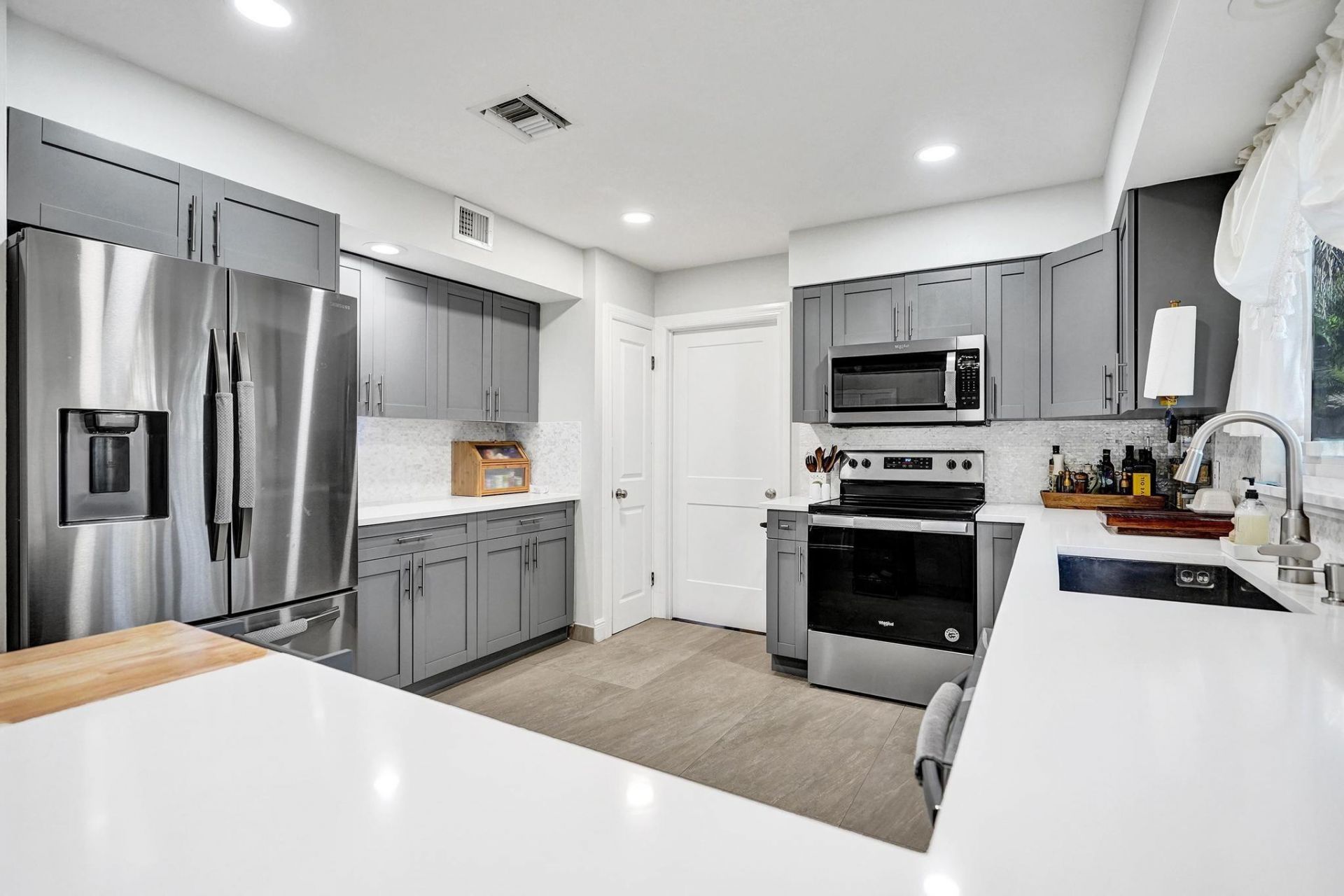 201 SE 24 Avenue, Boynton Beach, FL 33435 Photo