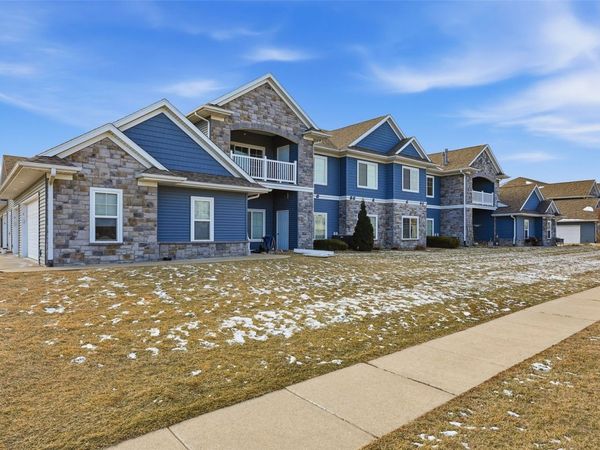470 Penn Court, Unit 6, North Liberty, IA 52317