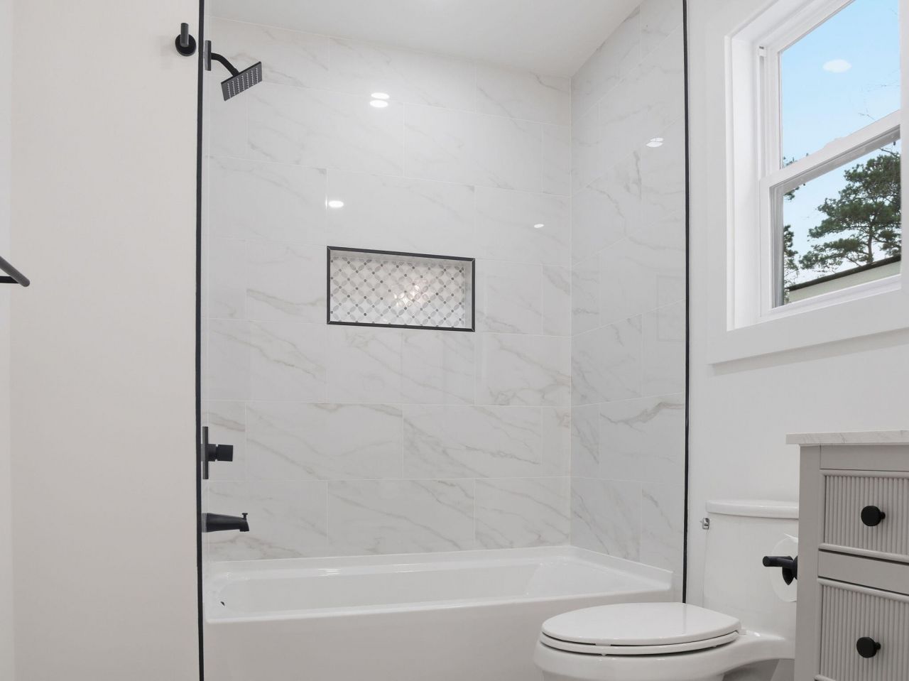 1740 Walpole Way Photo 15