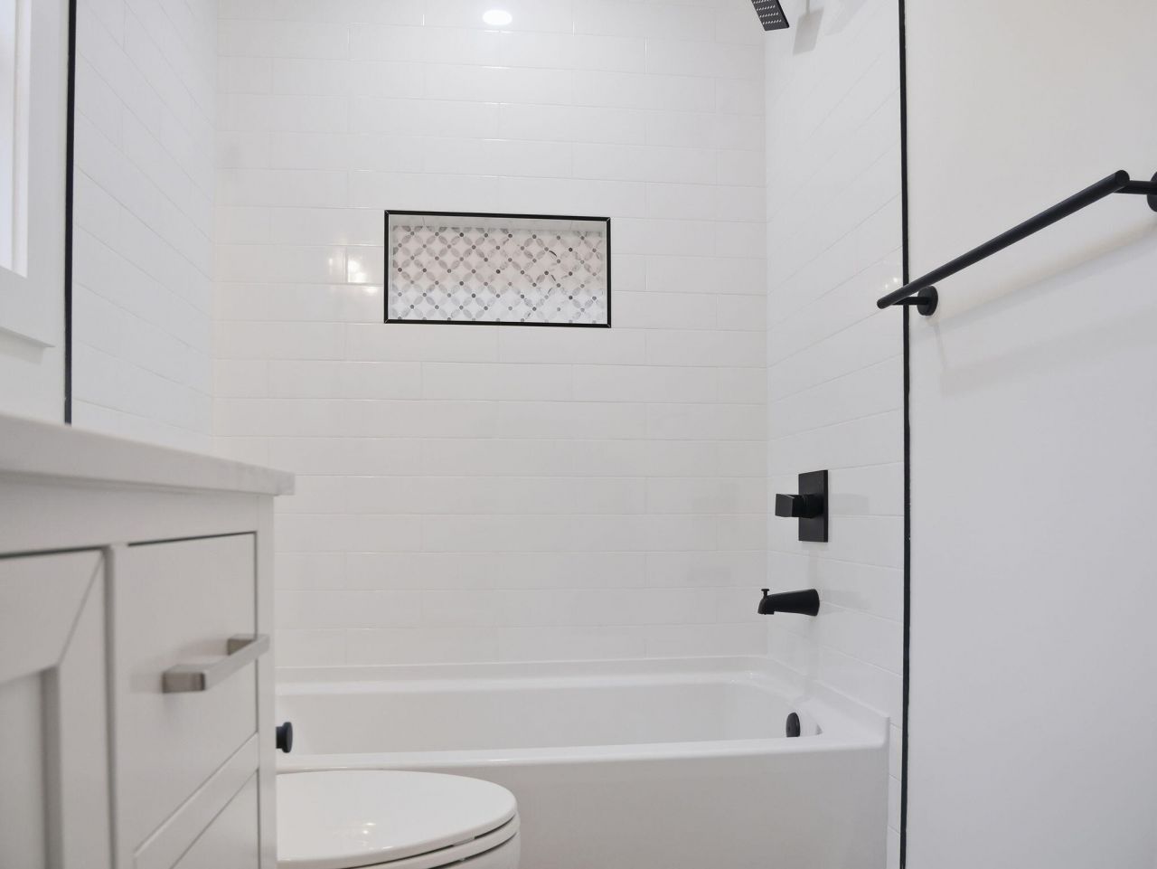 1740 Walpole Way Photo 27