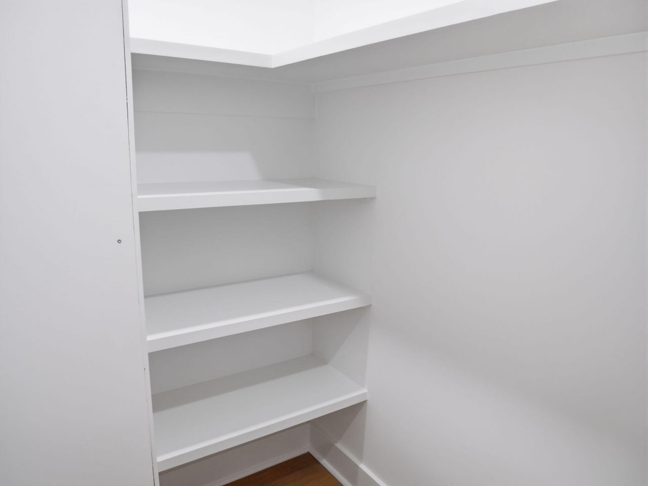 1740 Walpole Way Photo 30