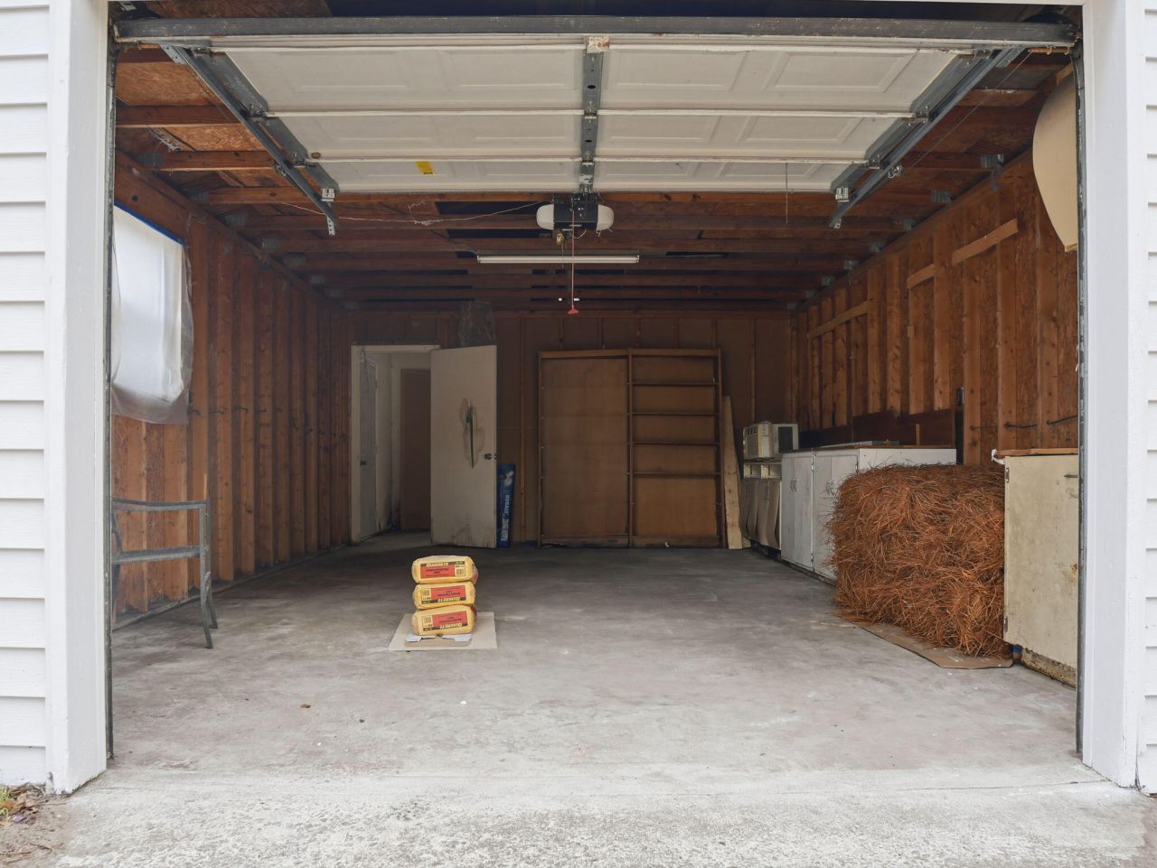 1740 Walpole Way Photo 32