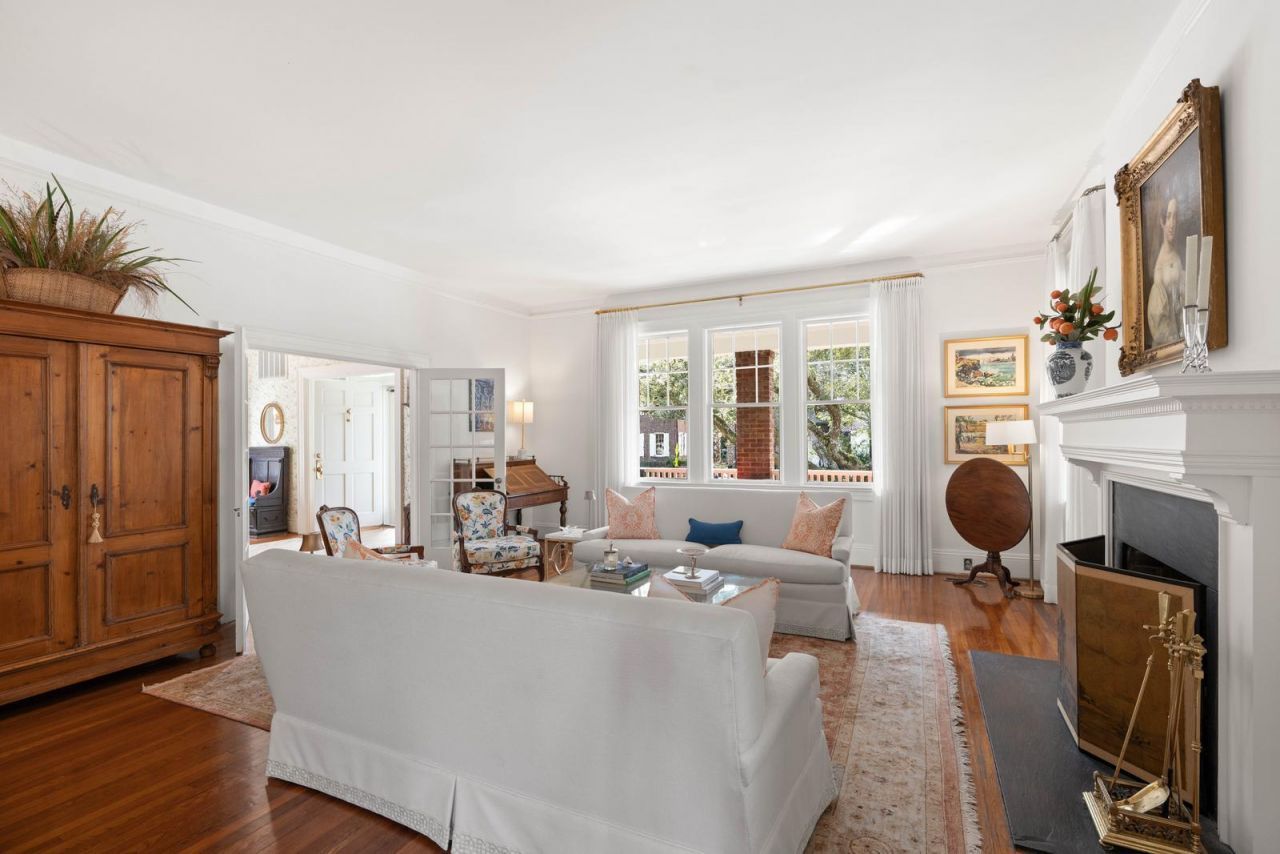 106 S Battery Street Photo 10