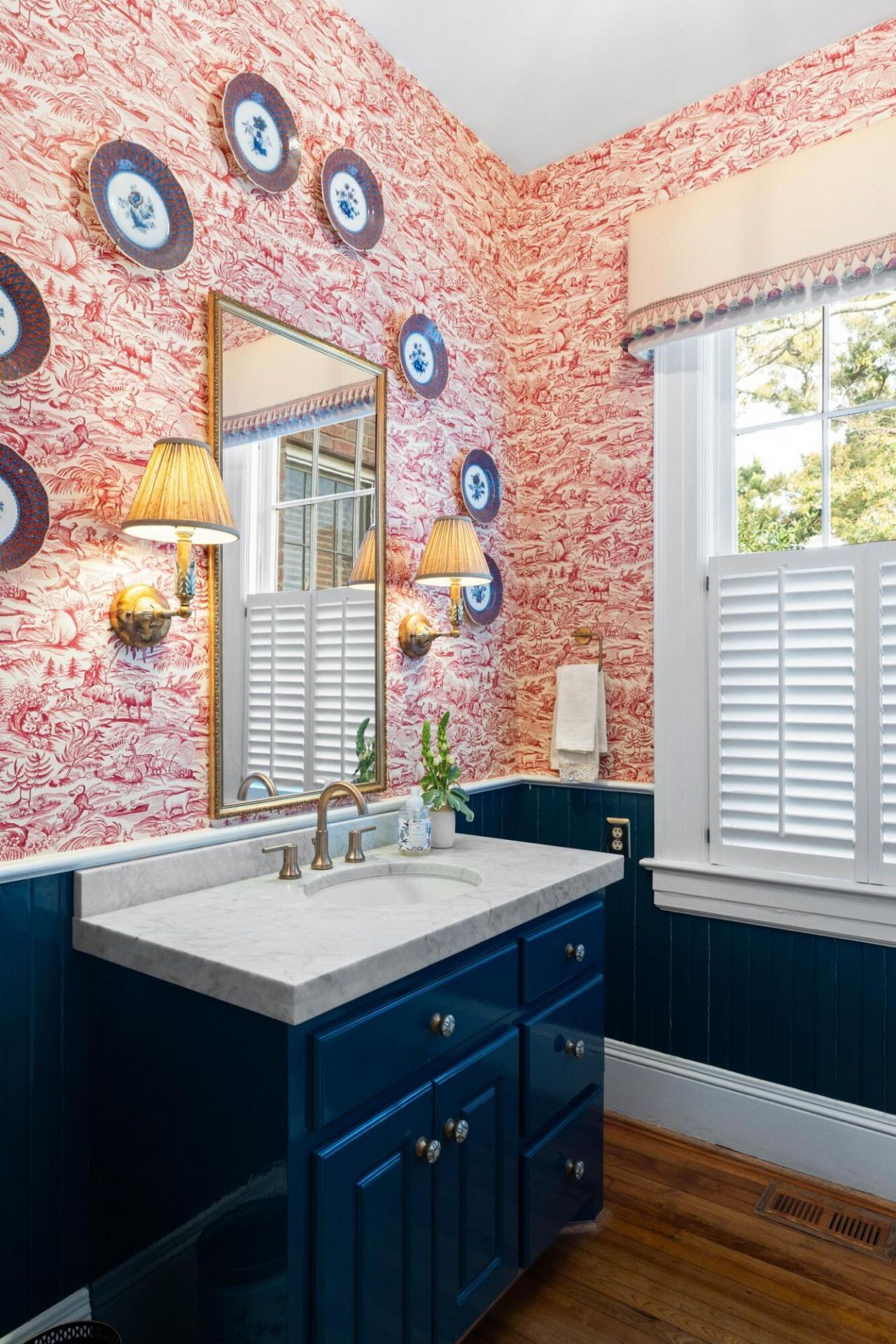 106 S Battery Street Photo 17