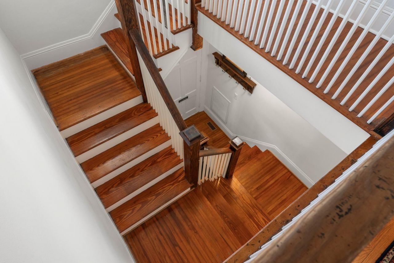 106 S Battery Street Photo 40