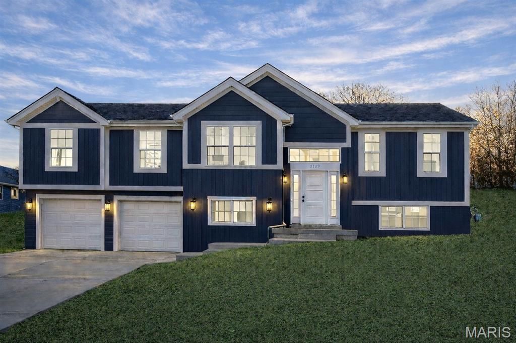 2328 Hank's Close Court, Washington, MO 63090 Main Photo