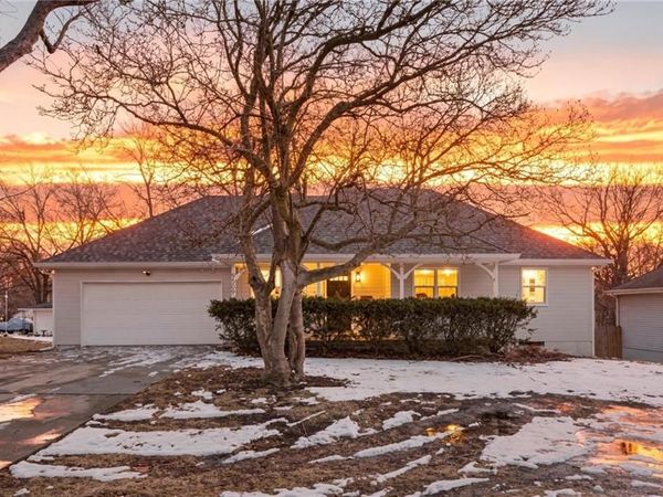 9509 E 79th Street, Raytown, MO 64138