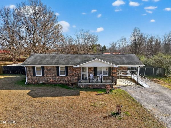 209 Pine Grove Rd, Smithville, TN 37166